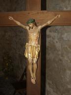 statuette du Christ en croix