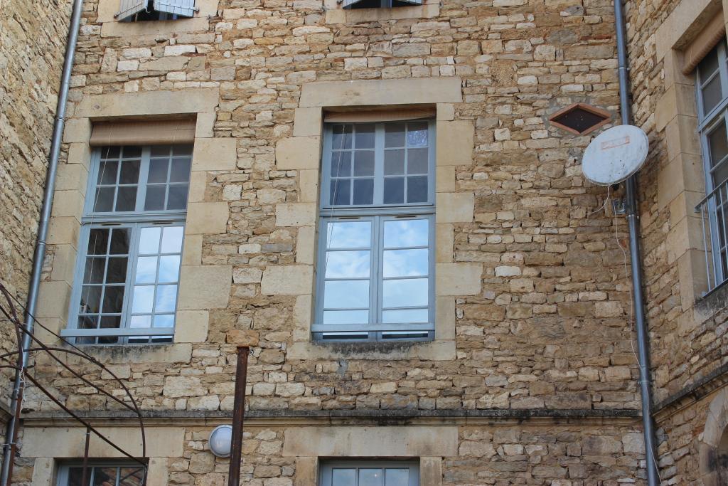 ancienne école de filles, actuelle médiathèque et Fablab