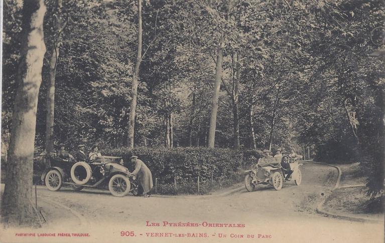parc de l'établissement thermal actuellement jardin Charles Trénet