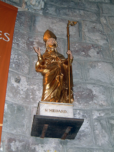 statue : saint Médard