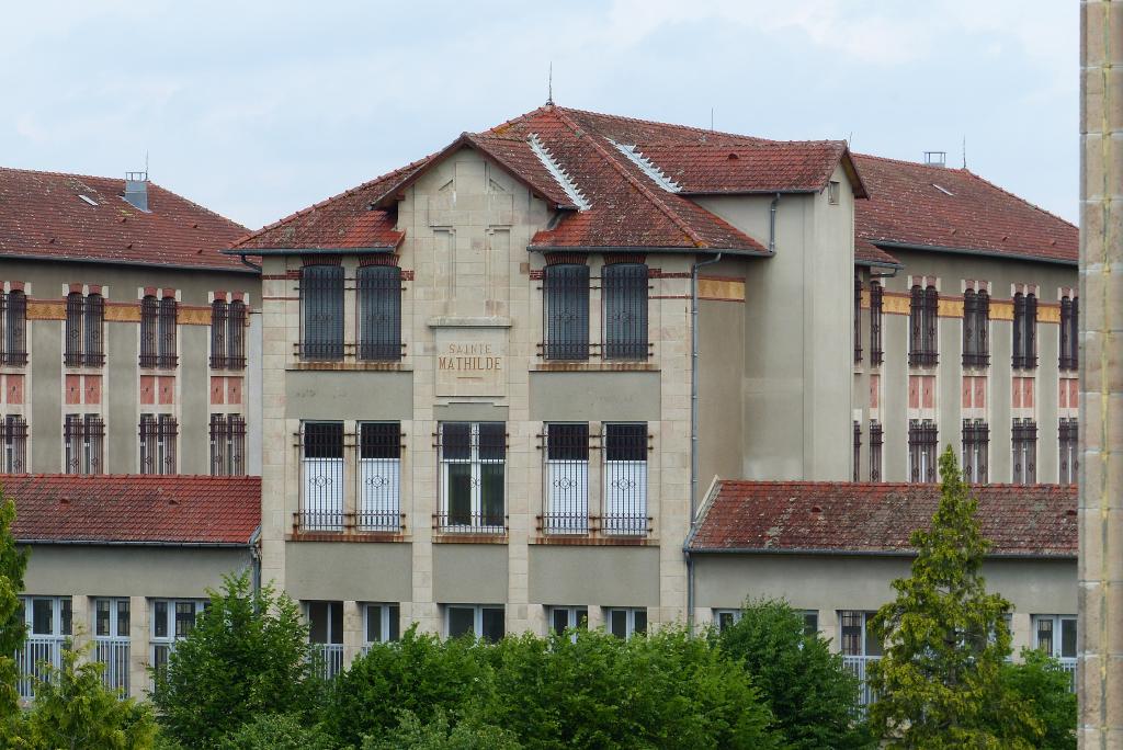 hôpital psychiatrique de Cayssiols, aujourd'hui centre Hospitalier Sainte-Marie de Rodez