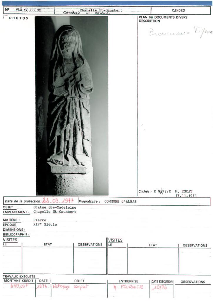 statue : Sainte Marie Madeleine