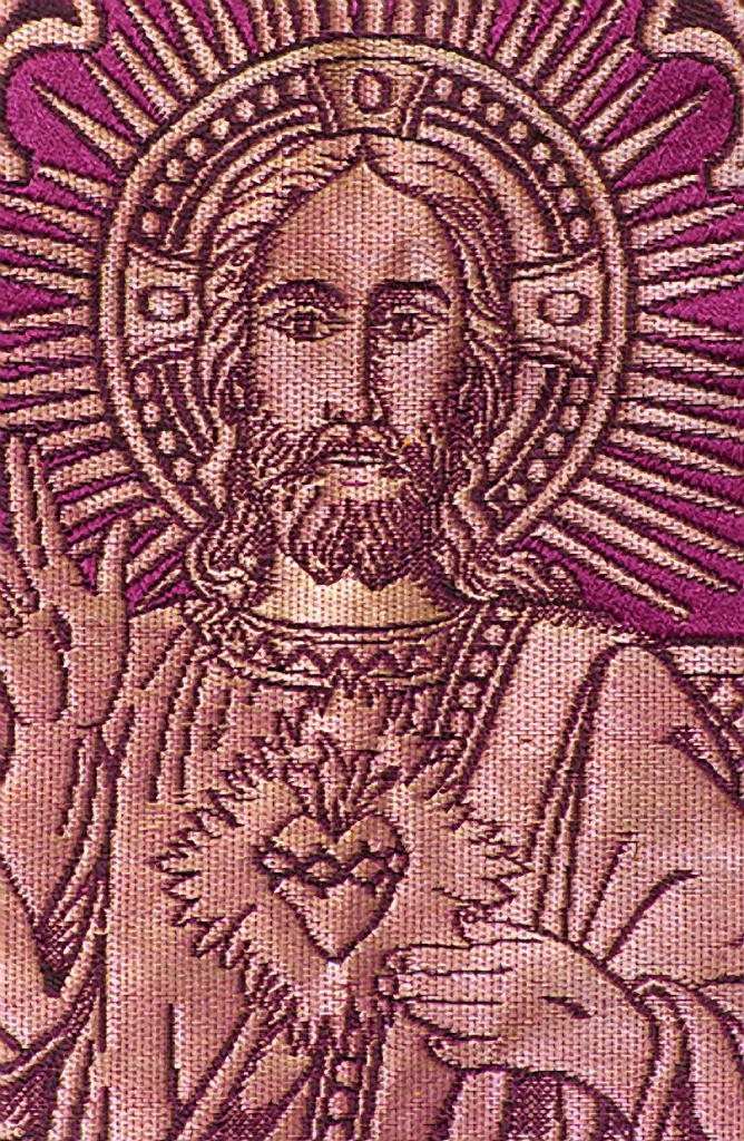 ensemble d'un ornement violet (chasuble, étole, manipule et bourse de corporal), de style néo-gothique : Ornement angélique, Christ du Sacré-Coeur adoré par des anges