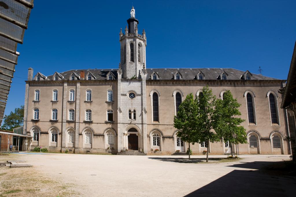 couvent de soeurs de l'ordre de Notre-Dame du Calvaire dit Grand Couvent