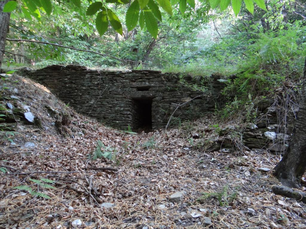 Aqueducs (29) de la Voie royale située entre le Plan de Fontmort et le col de la Pierre Plantée