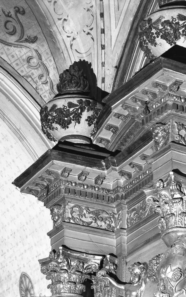 autel (maître-autel), tabernacle, retable