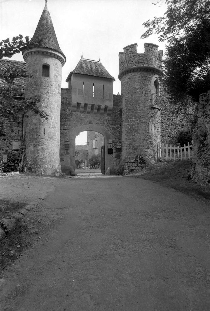château de Cénevières