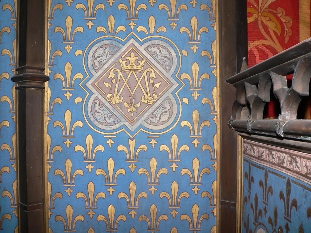 ensemble du maître-autel dédié à la Vierge de Rocamadour : autel, table d'autel, tabernacle, retable, peintures (4)