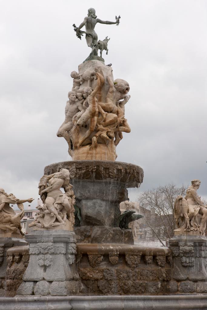fontaine des Quatre Vallées