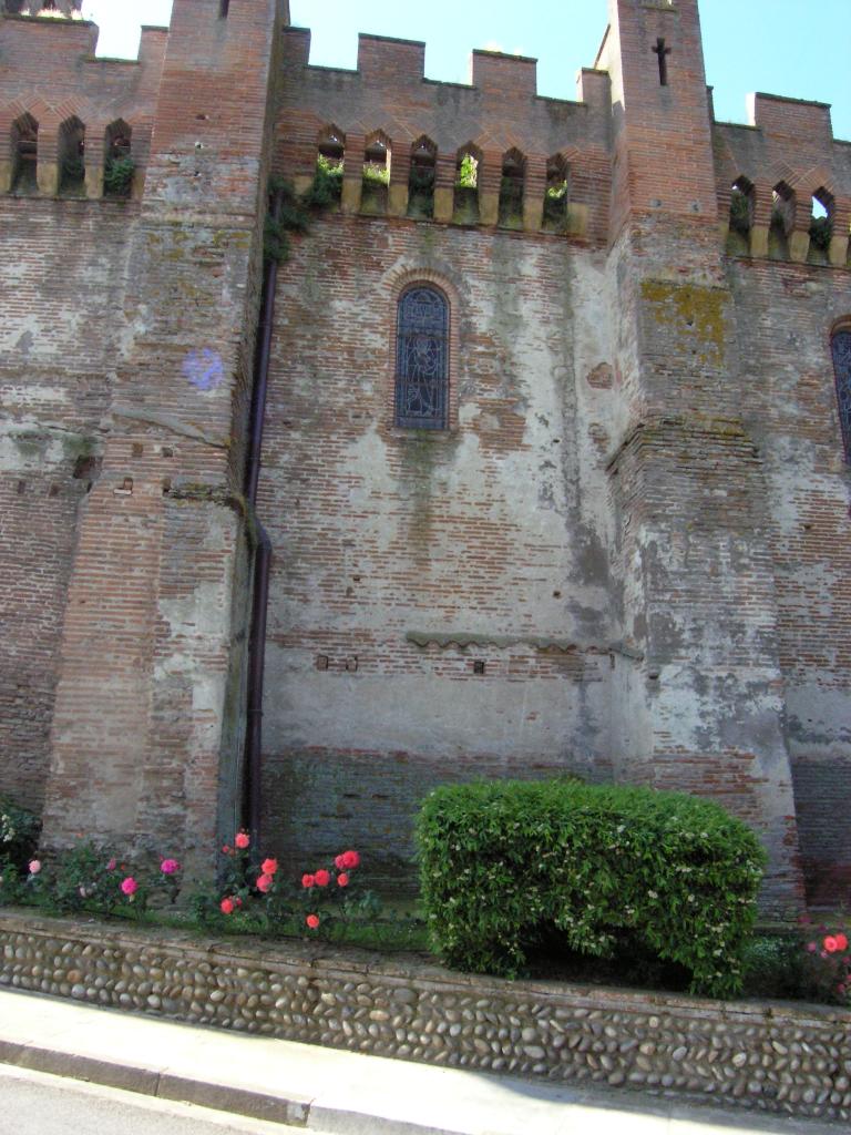 prieuré de bénédictins Saint-Pierre et Saint-Phébade, puis église paroissiale