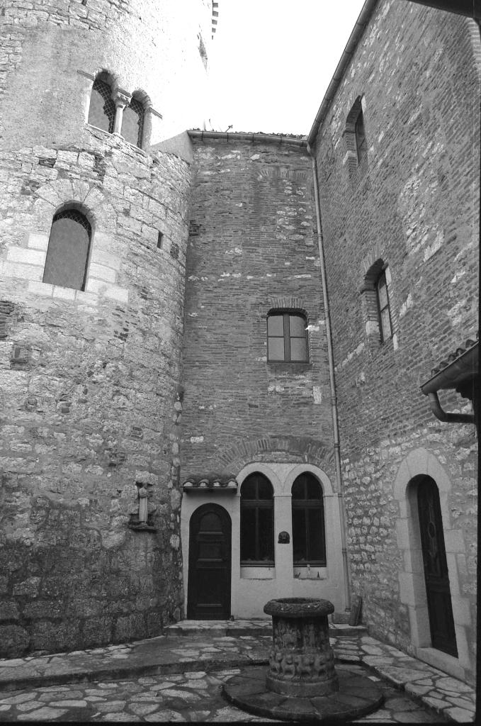château de Laroque, dit Borie de Polminhac