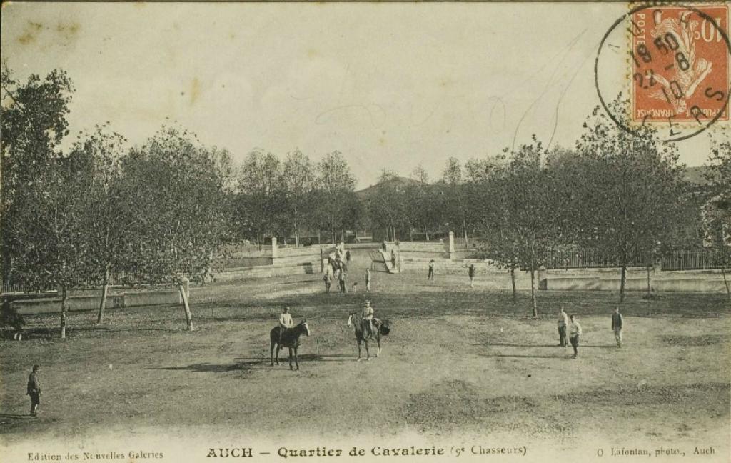 Quartier de cavalerie Henry, puis Quartier de cavalerie Espagne, Caserne d'artillerie et Centre d'Instruction du service de l'Intendance