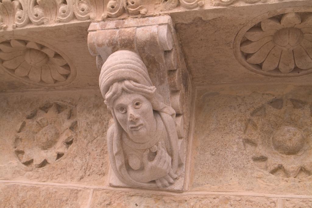 Abbaye de chanoines de saint Augustin, dite basilique Saint-Sernin, actuellement église paroissiale