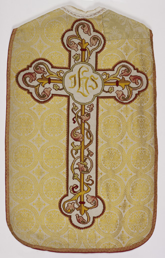 chasuble blanche (n° 40)
