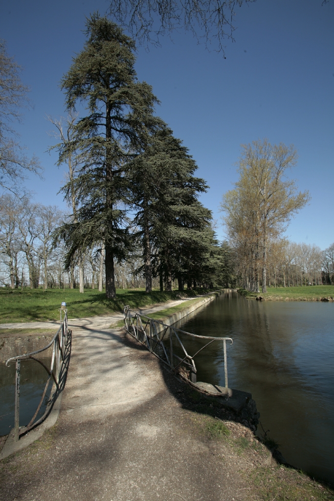 Site de partage des eaux du Canal du Midi