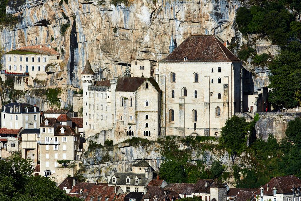 château abbatial, puis château des évêques