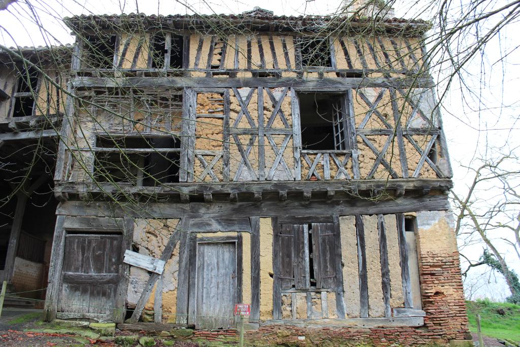 maison dite logis seigneurial