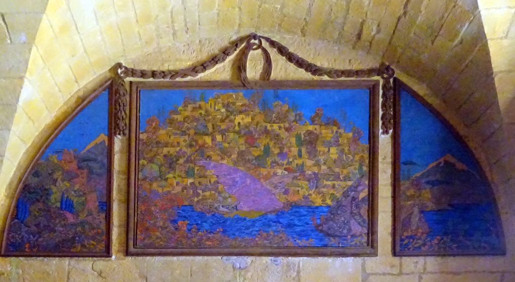 Les 5 triptyques et le tondo du grand parloir avec leur cadre : L'amour suprême, Armide, Tristan et Isolde, Sémiramis, Hippolyte et Aricie, Parsifal