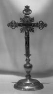 croix d'autel : Christ en croix