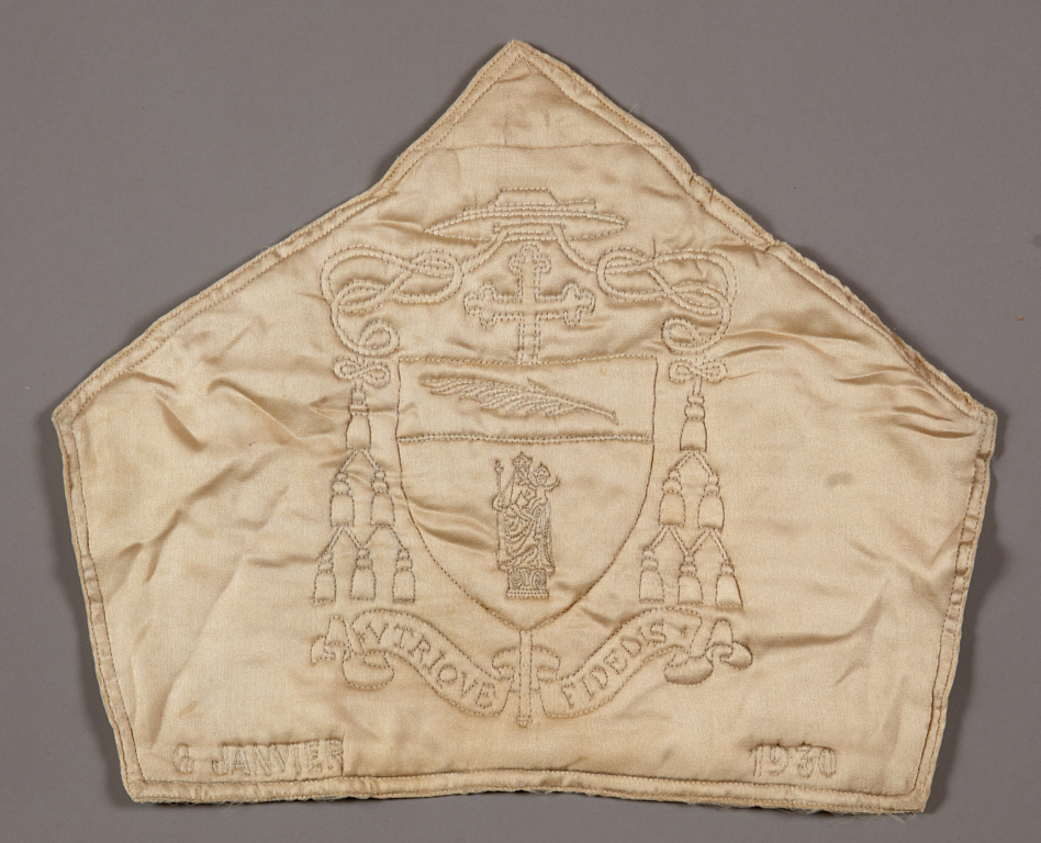 mitre de Monseigneur Moussaron