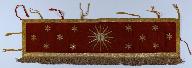 dais de procession rouge
