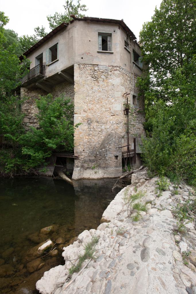 moulins à farine, dits moulins de Réals, puis centrale hydroélectrique