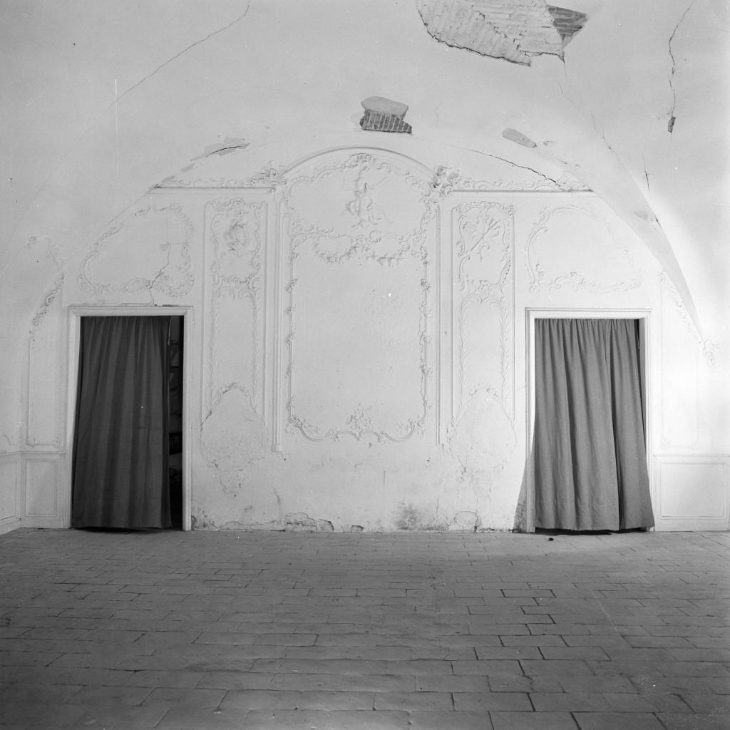 abbaye de cisterciens de Belleperche, actuellement Musée des arts de la table
