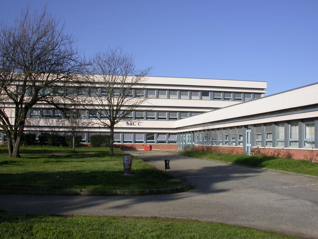 lycée polyvalent Rive gauche et lycée technique du Mirail