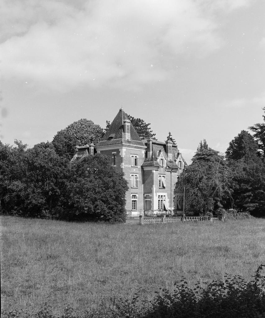 château de Sainte-Arthémie