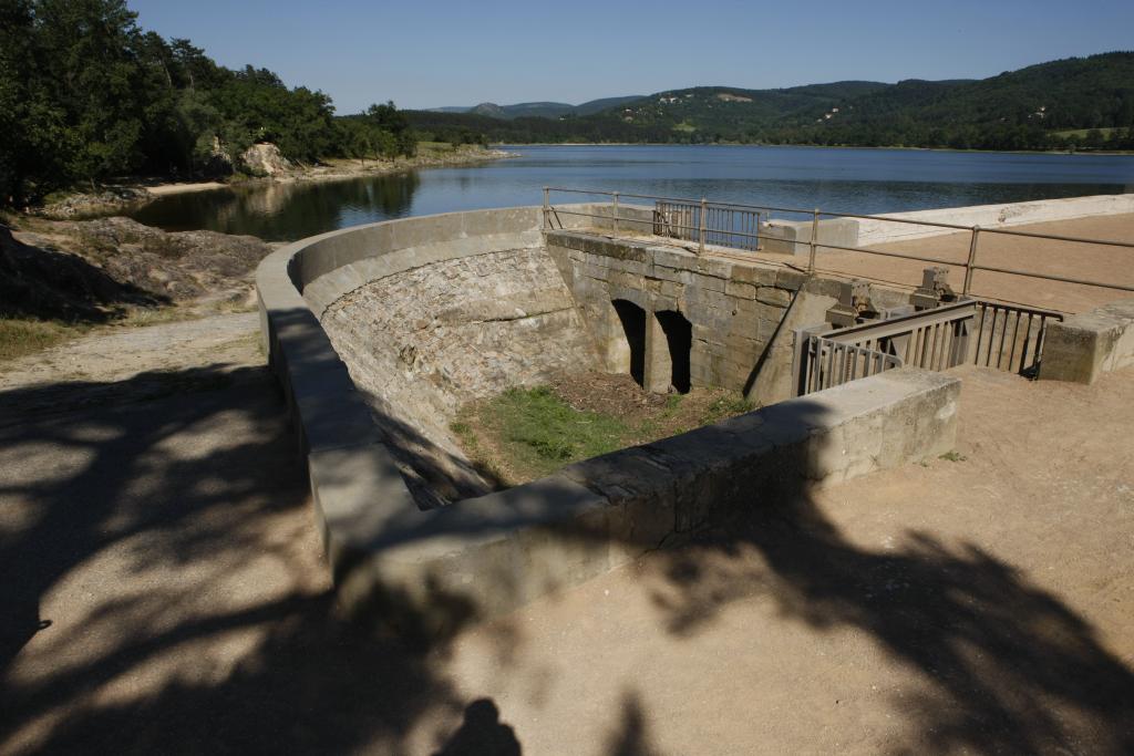 digue dite barrage de Saint-Ferréol