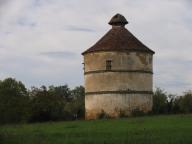 ancien pigeonnier du château