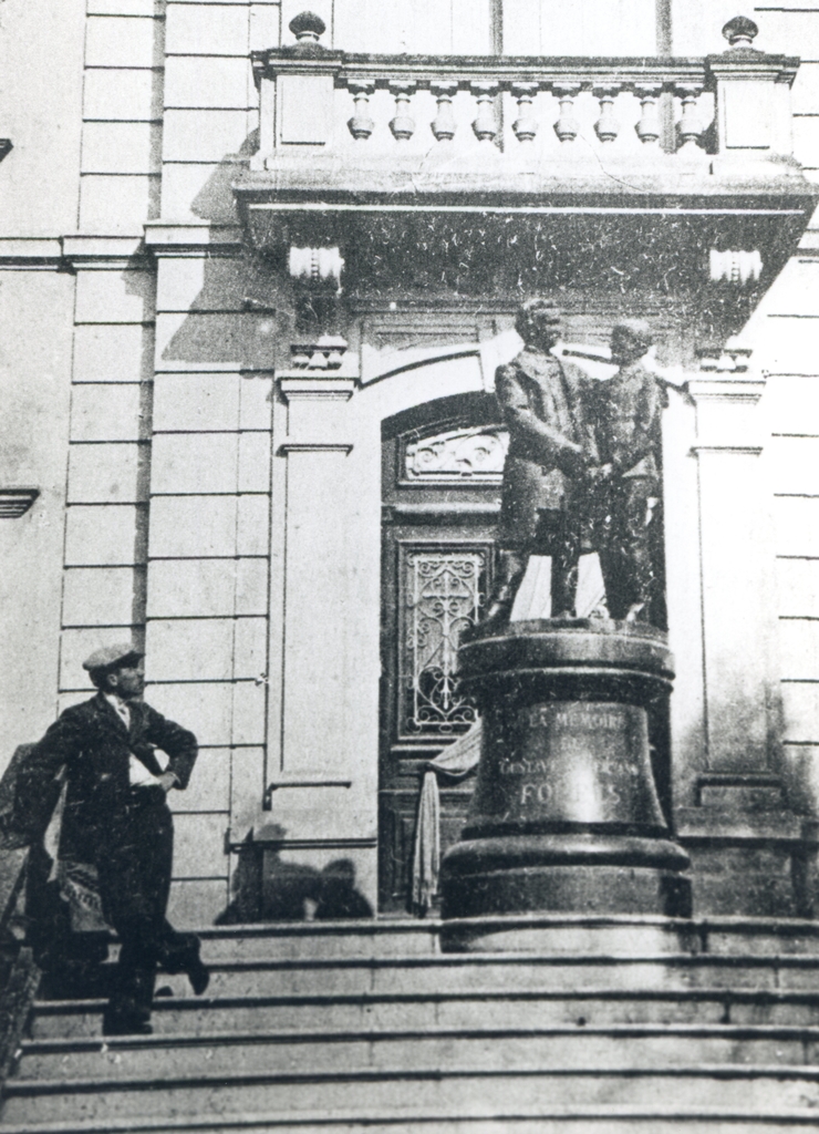monument commémoratif à Gustave Fernand Foures