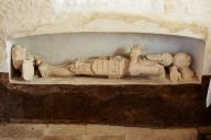 tombeau (gisant) : chevalier du Cluzel