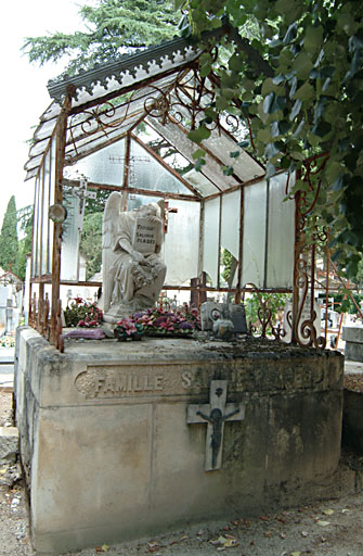 tombeau de la famille Salinié Plagés