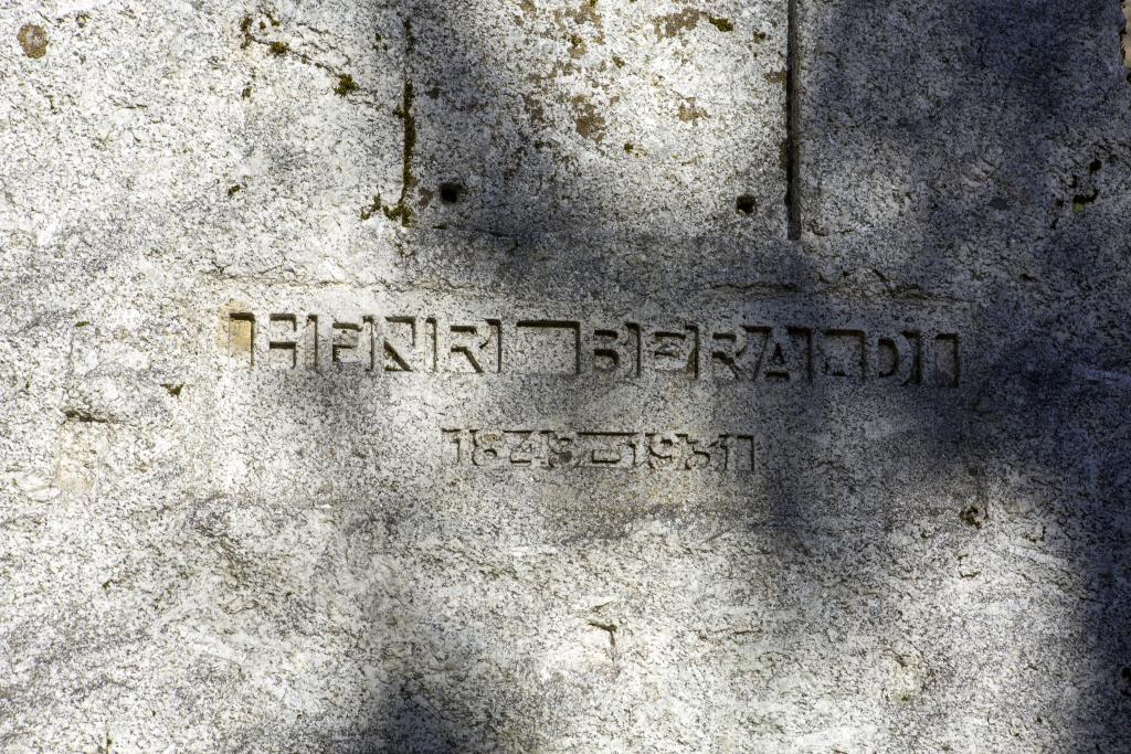 monument funéraire de Henri Béraldi