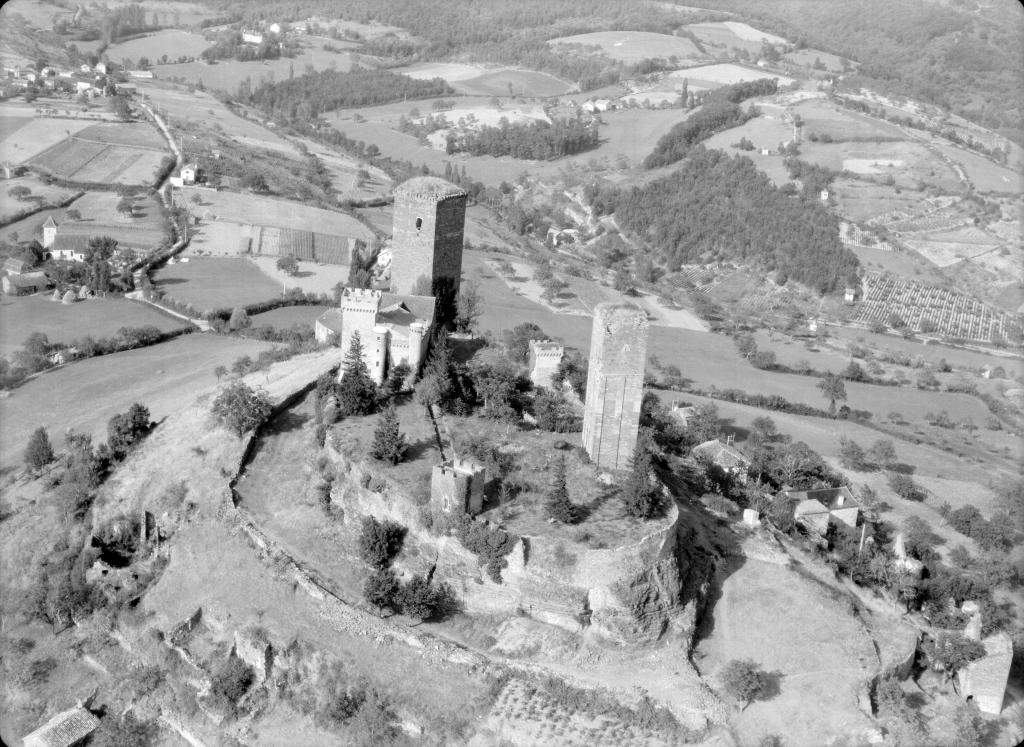 château fort, dit "Tours de Saint-Laurent"