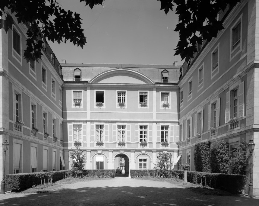 palais épiscopal, puis préfecture