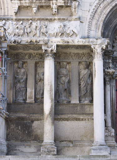 statues et hauts-reliefs du portail de Saint-Gilles