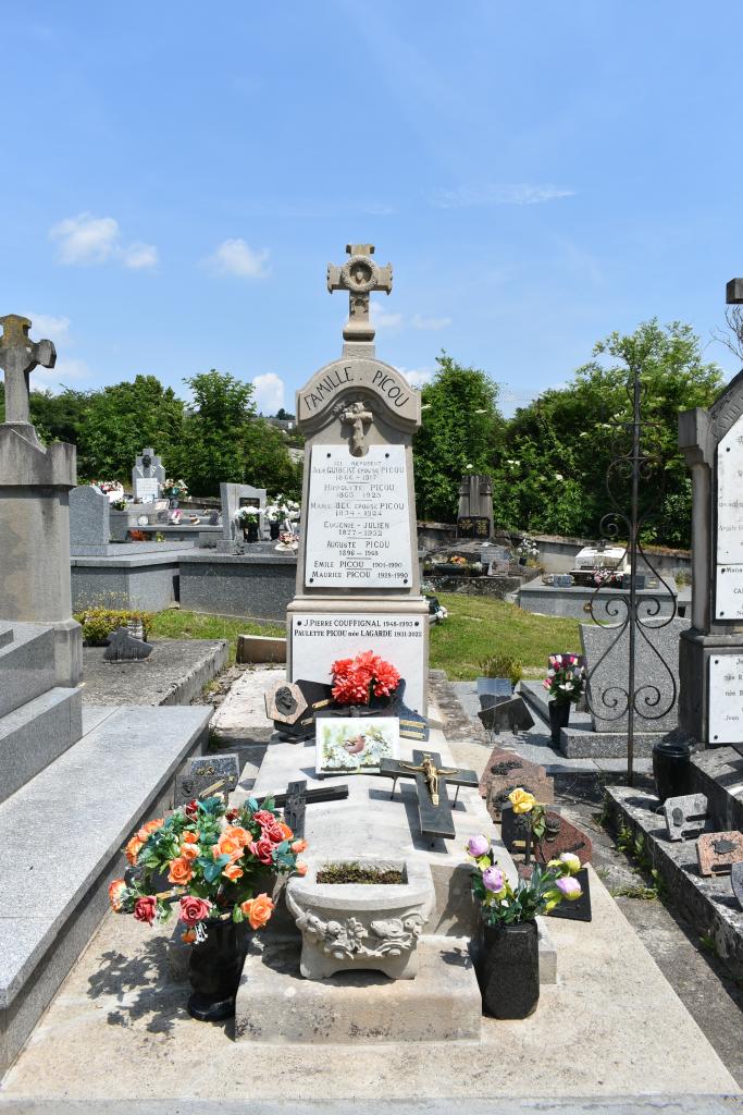 tombeau (stèle funéraire) de la famille Picou