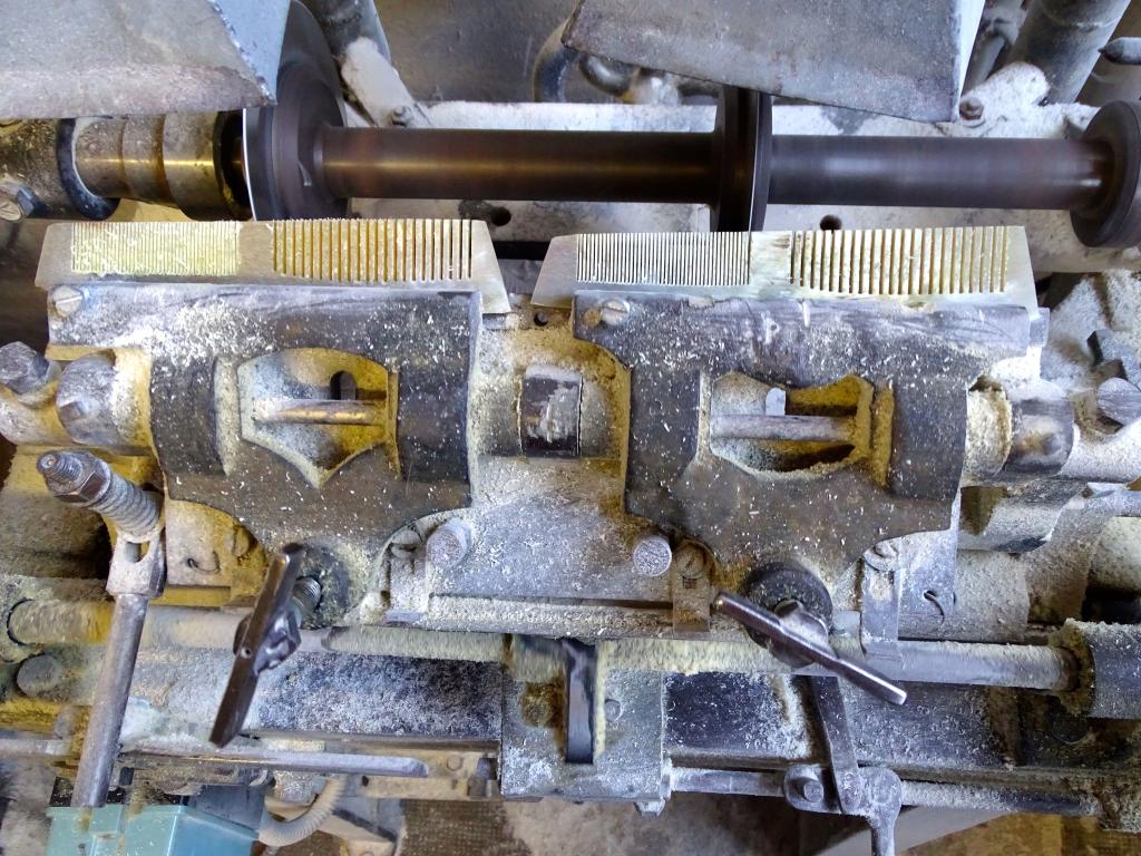 la fabrique de peignes de toilette en corne naturelle en pays d'Olmes