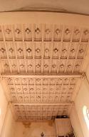 plafond à caissons de la nef, de style néo-gothique