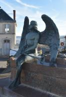 tombeau du peintre et sculpteur Denys Puech