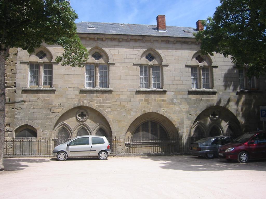 abbaye de bénédictins Saint-Sauveur