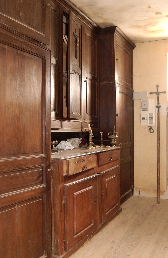 meuble de sacristie