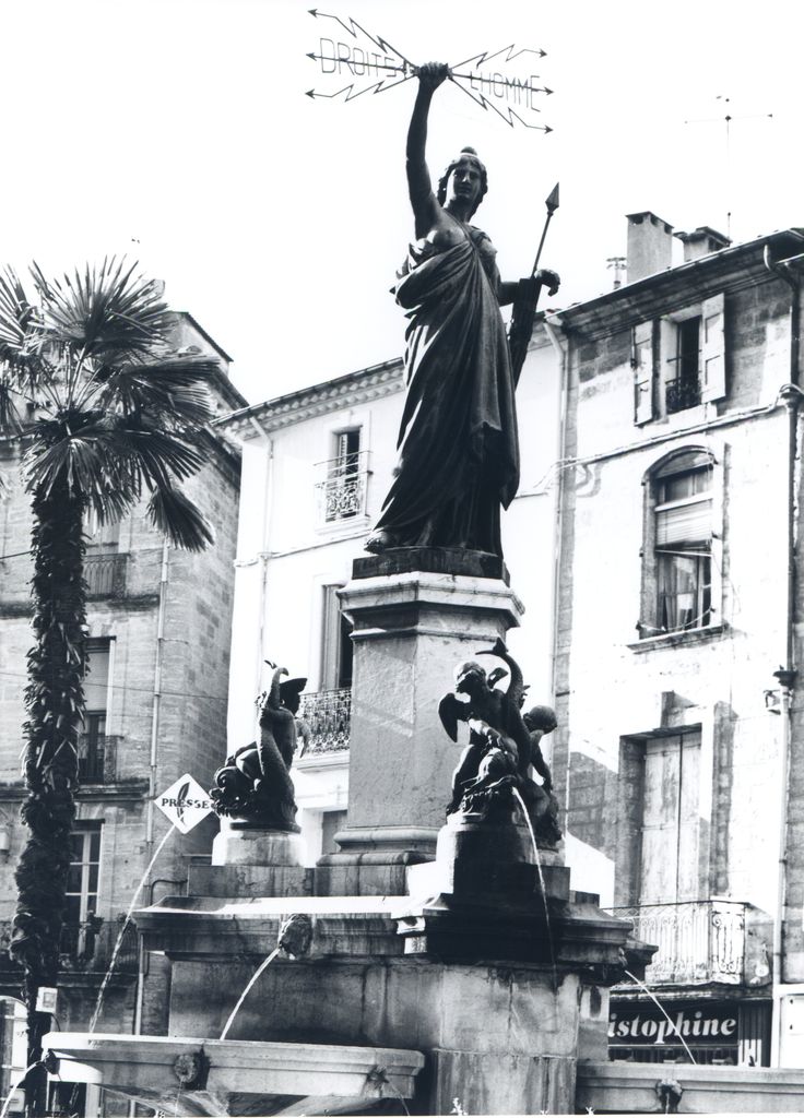 monument commémoratif : fontaine monumentale de la République