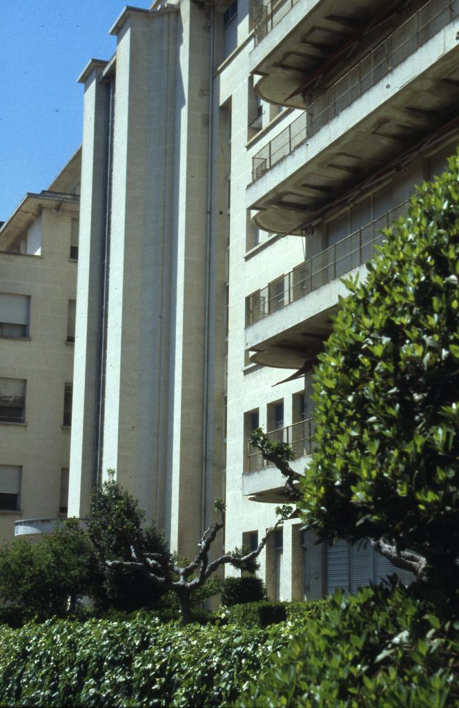 hôpital général Saint-Charles, dit aujourd'hui cliniques Saint-Charles