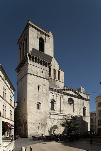 église cathédrale Saint-Castor de Nîmes