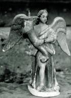statuette d'ange céroféraire (chandelier d'autel) N°1