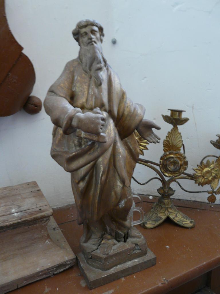 statue : Saint Paul