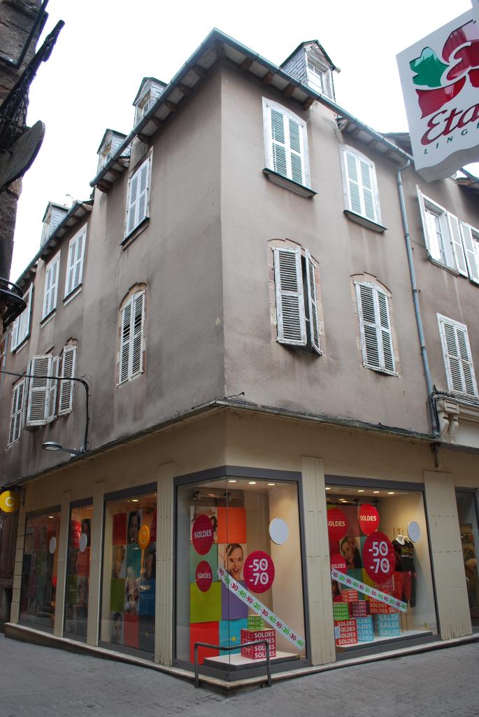 immeuble à boutique